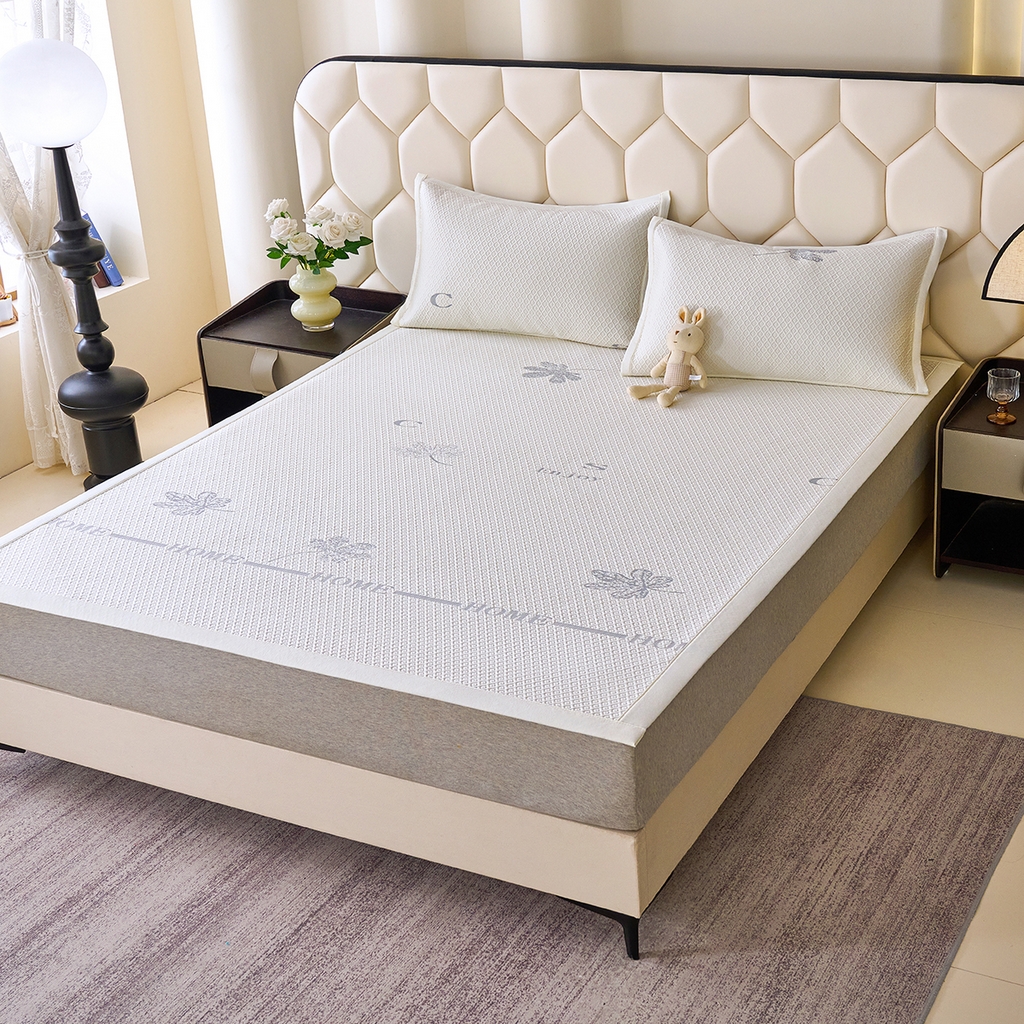 91家纺网 家纺一手货源 找家纺 青雅席业 2026新款A类凉感豆豆席凉席席子-平铺款 平铺款-落叶-米黄