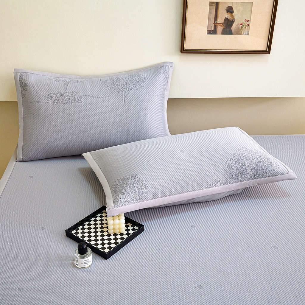 91家纺网 家纺一手货源 找家纺 青雅席业 2026新款A类凉感豆豆席凉席席子-平铺款 平铺款-幸福树-灰