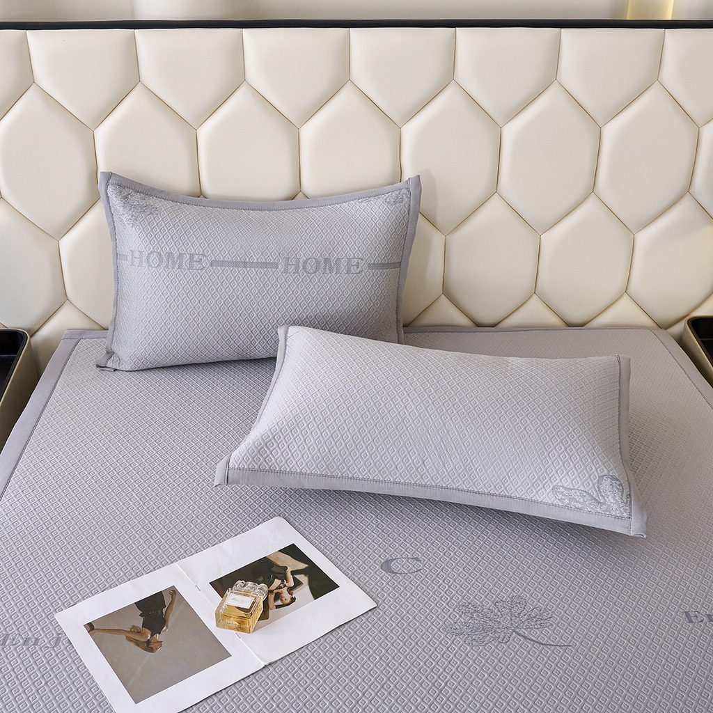 91家纺网 家纺一手货源 找家纺 青雅席业 2026新款A类凉感豆豆席凉席席子-平铺款 平铺款-落叶-灰