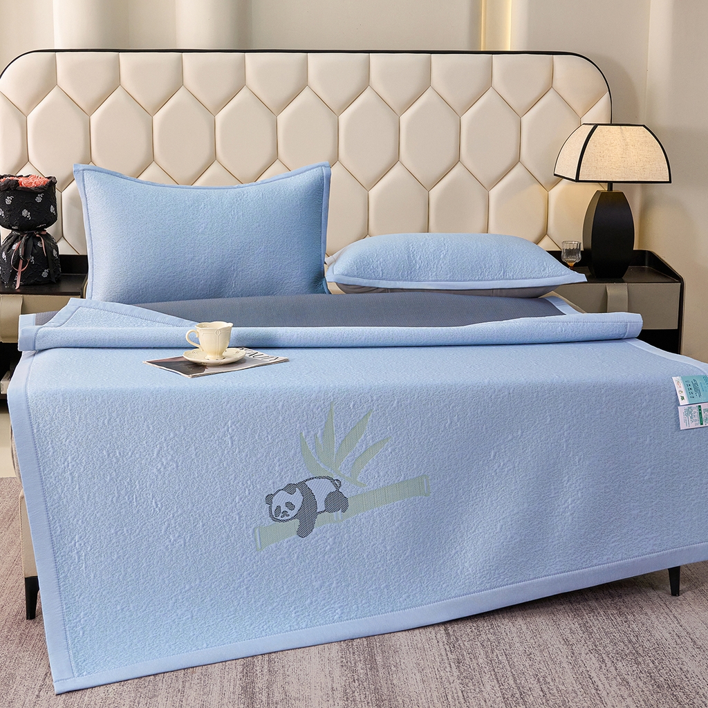 91家纺网 家纺一手货源 找家纺 青雅席业 2026新款A类凉感豆豆席凉席席子-平铺款 平铺款-熊猫抱竹-蓝