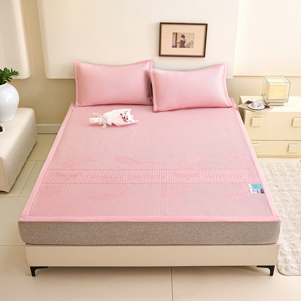 91家纺网 家纺一手货源 找家纺 青雅席业 2026新款A类凉感豆豆席凉席席子-平铺款 平铺款-绚丽羽毛-粉