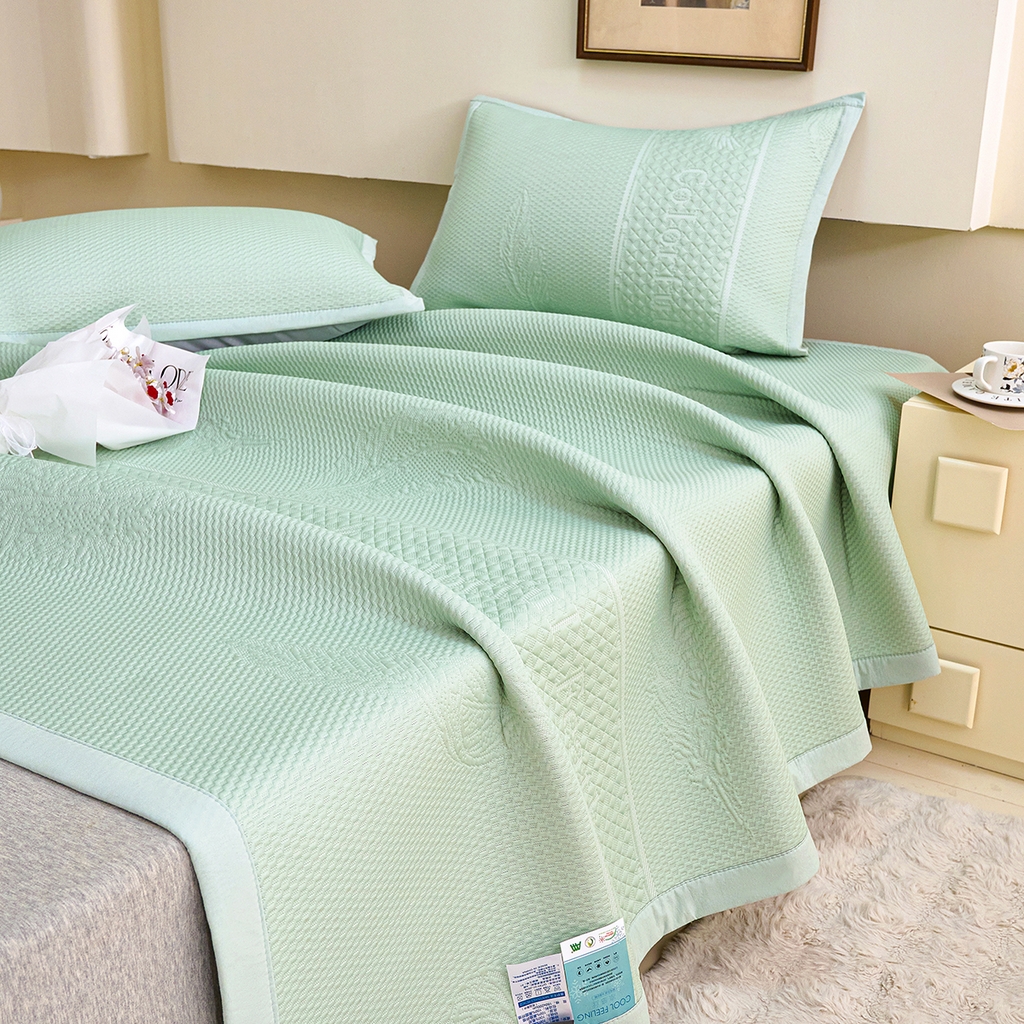 91家纺网 家纺一手货源 找家纺 青雅席业 2026新款A类凉感豆豆席凉席席子-平铺款 平铺款-绚丽羽毛-绿