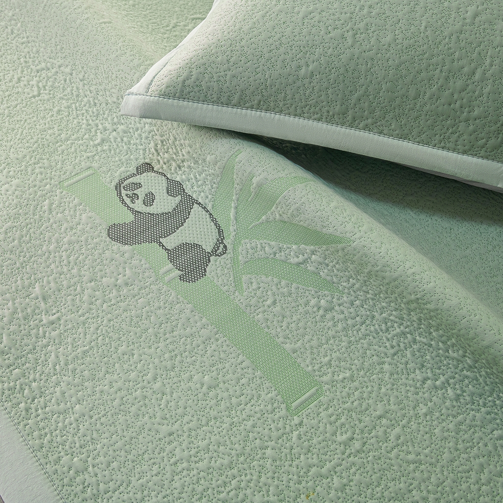 91家纺网 家纺一手货源 找家纺 青雅席业 2026新款A类凉感豆豆席凉席席子-平铺款 平铺款-熊猫抱竹-绿