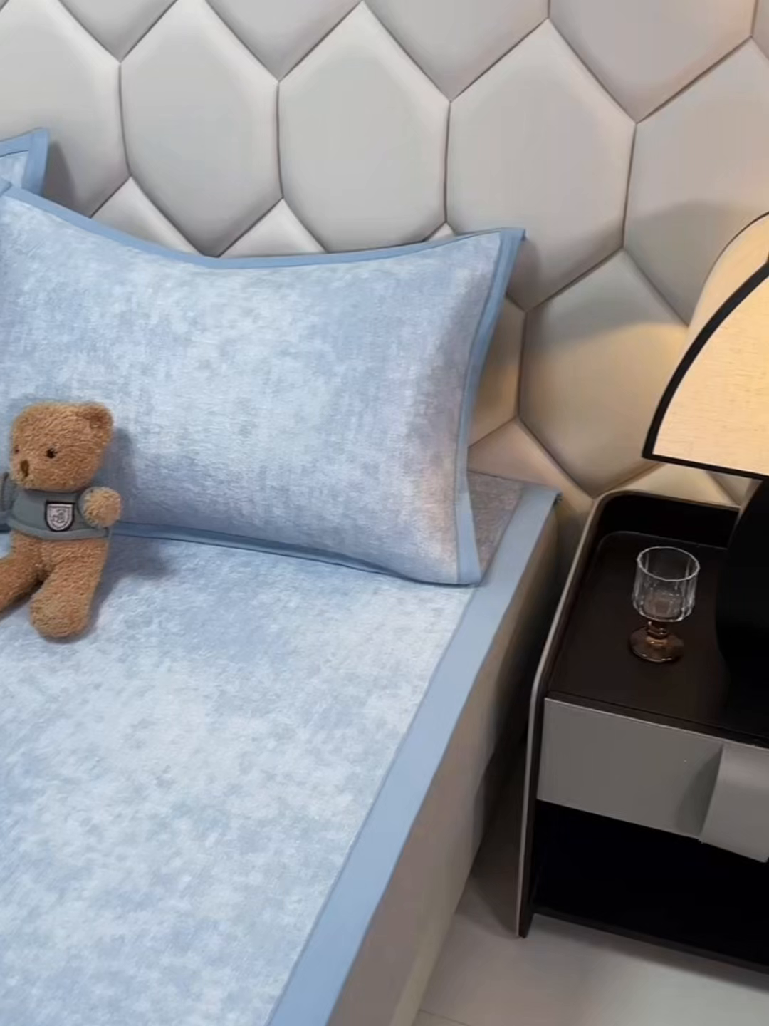 91家纺网 家纺一手货源 找家纺 青雅席业 2026新款A类凉感豆豆席凉席席子-平铺款 平铺款-花枝招展-蓝