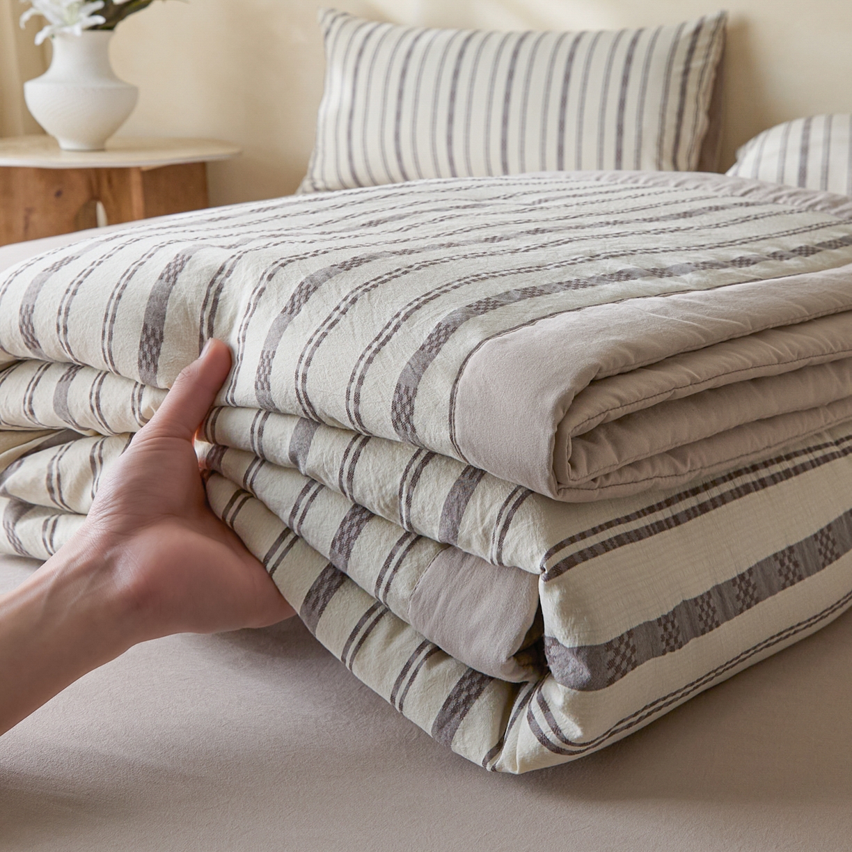 91家纺网 家纺一手货源 找家纺 （总）一加一 2026新款凉感提花大豆夏被夏凉被空调被四件套-简约生活