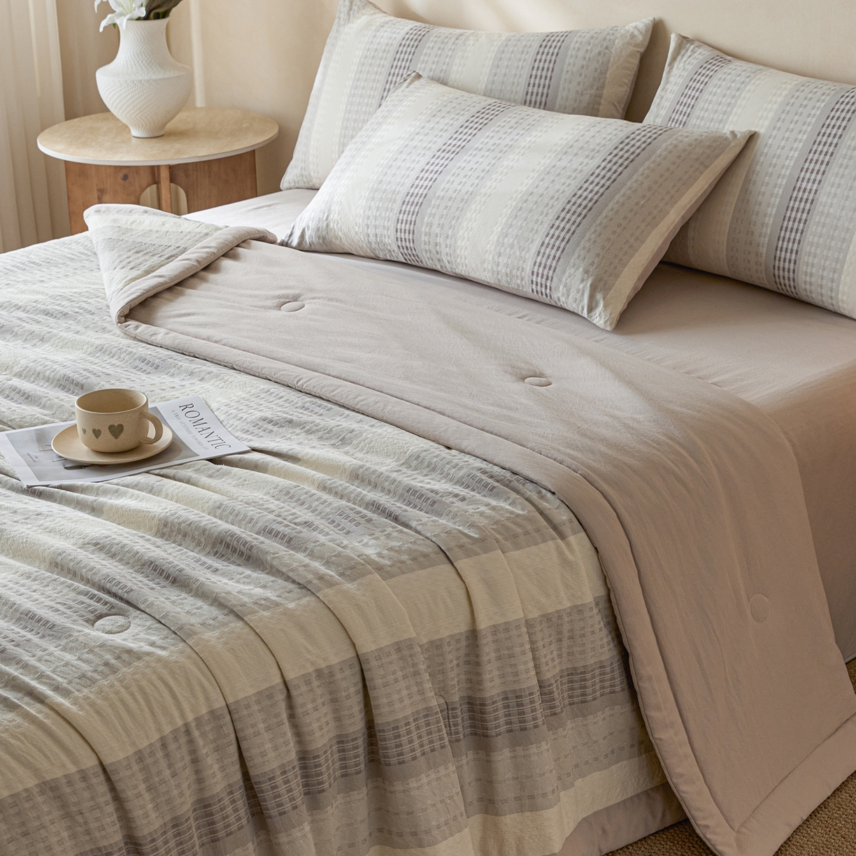 91家纺网 家纺一手货源 找家纺 一加一 2026新款凉感提花大豆夏被夏凉被空调被四件套-简约生活 简约生活-灰