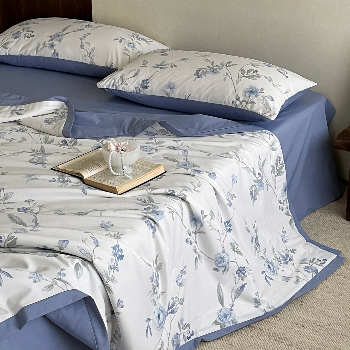 91家纺网 家纺一手货源 找家纺 一加一 2026新款冰蚕凉感印花断角夏被夏凉被空调被四件套 春溪蓝