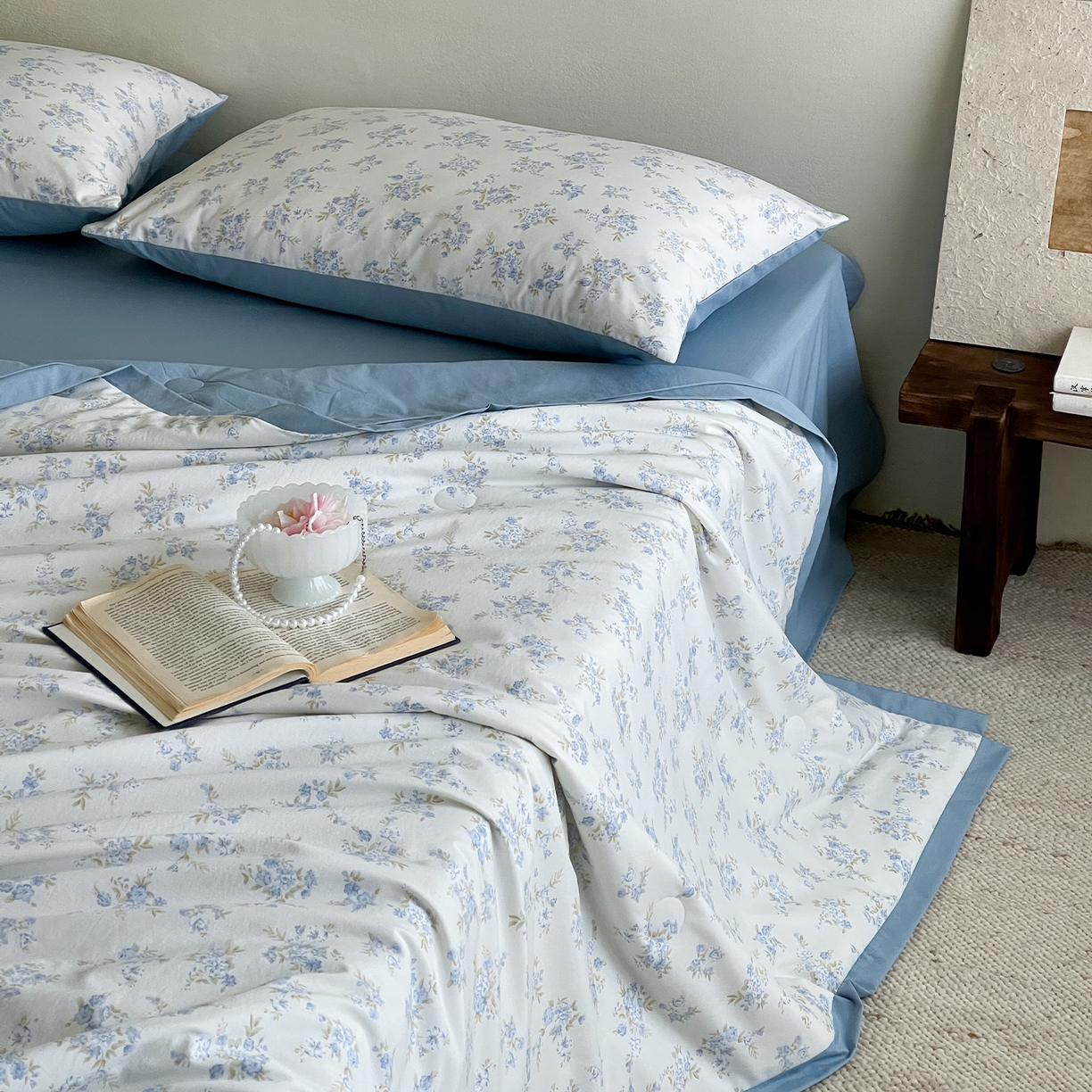 91家纺网 家纺一手货源 找家纺 一加一 2026新款冰蚕凉感印花断角夏被夏凉被空调被四件套 海盐