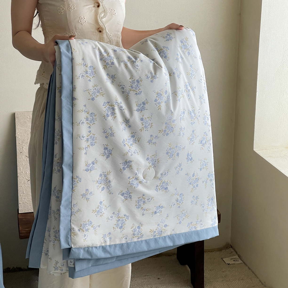 91家纺网 家纺一手货源 找家纺 一加一 2026新款冰蚕凉感印花断角夏被夏凉被空调被四件套 海盐