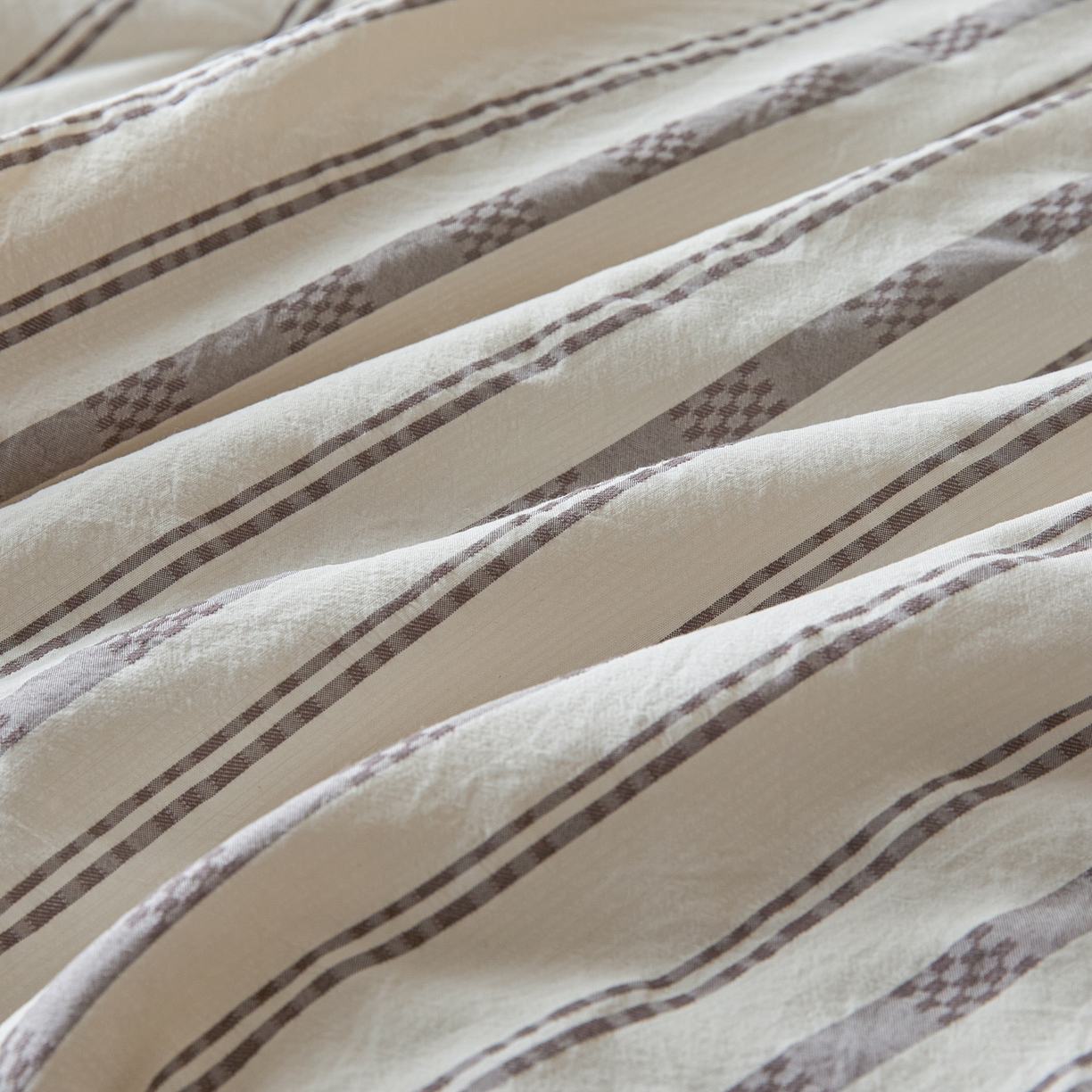 91家纺网 家纺一手货源 找家纺 一加一 2026新款凉感提花大豆夏被夏凉被空调被四件套-简约生活 简约条纹-灰