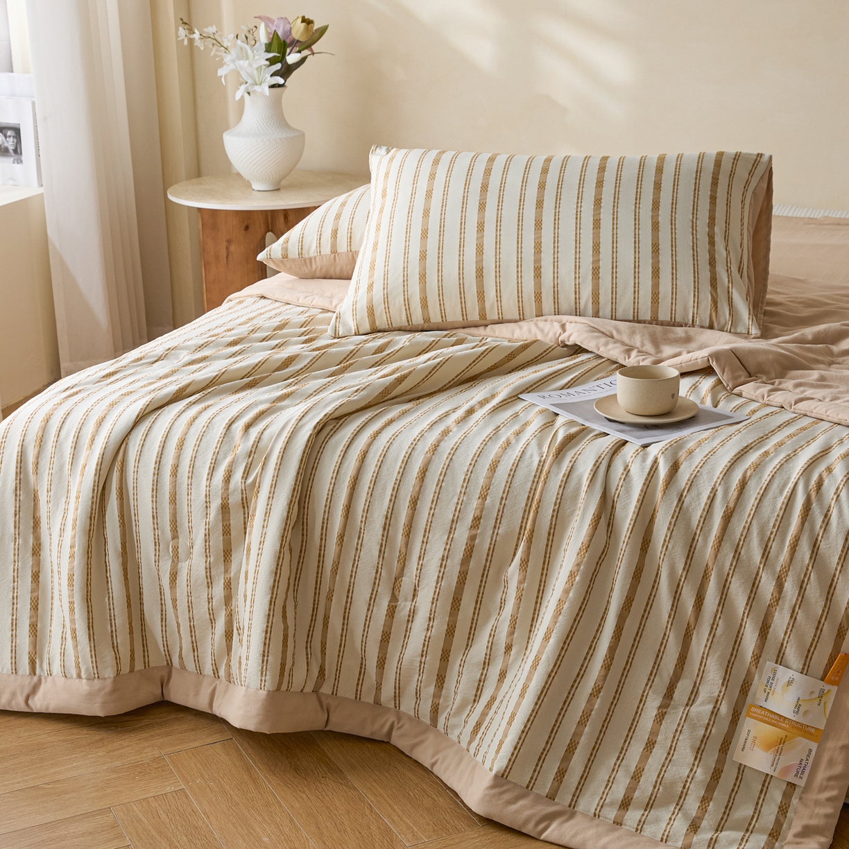 91家纺网 家纺一手货源 找家纺 一加一 2026新款凉感提花大豆夏被夏凉被空调被四件套-简约生活 简约条纹-咖