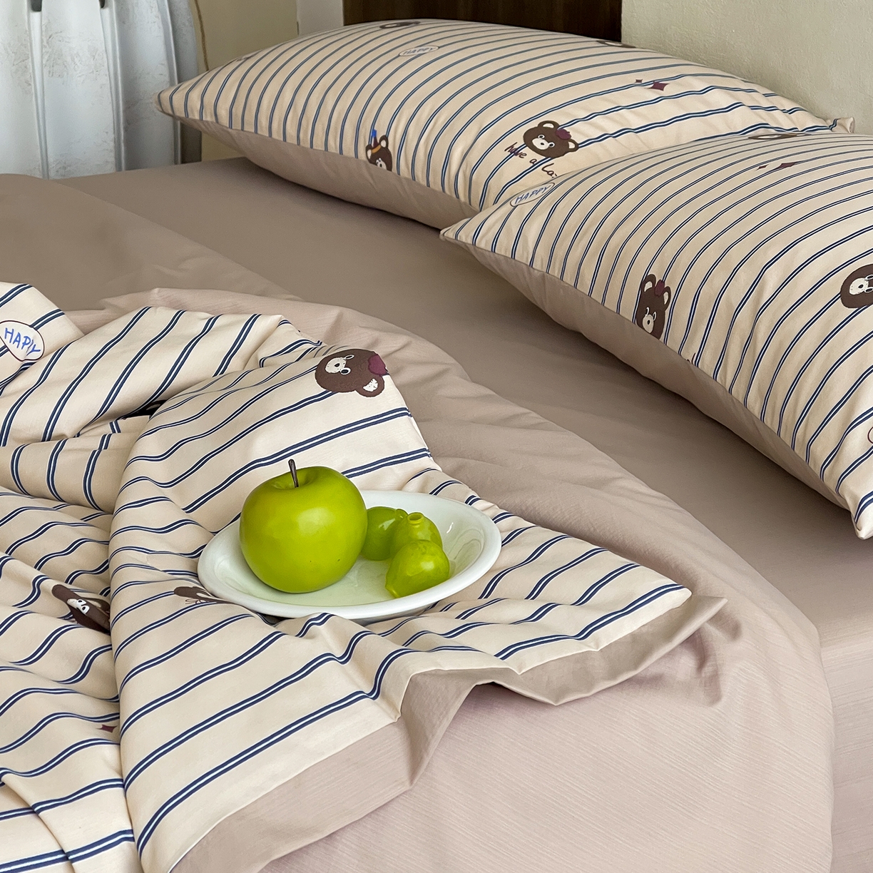 91家纺网 家纺一手货源 找家纺 一加一 2026新款冰蚕凉感印花断角夏被夏凉被空调被四件套 开心熊