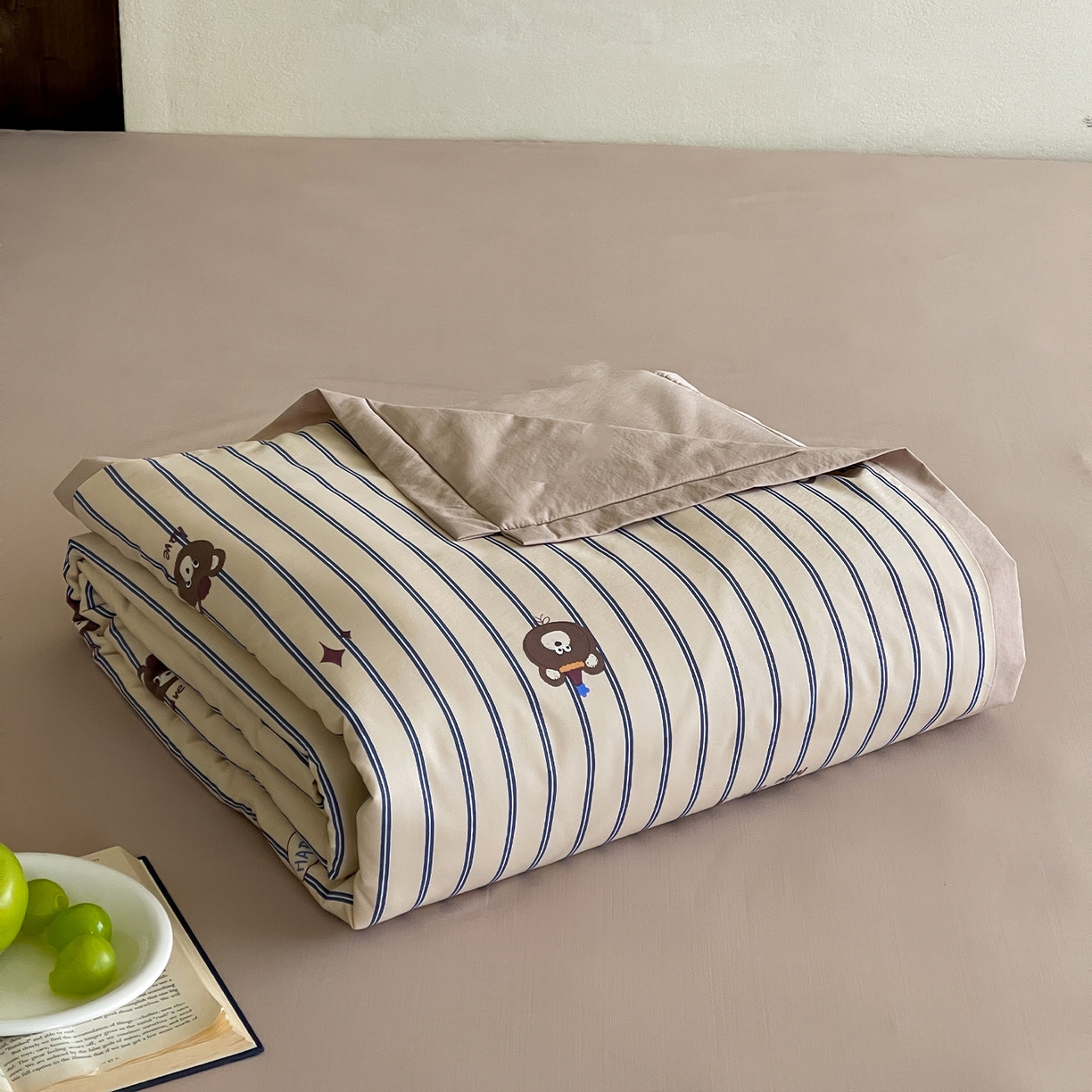 91家纺网 家纺一手货源 找家纺 一加一 2026新款冰蚕凉感印花断角夏被夏凉被空调被四件套 开心熊