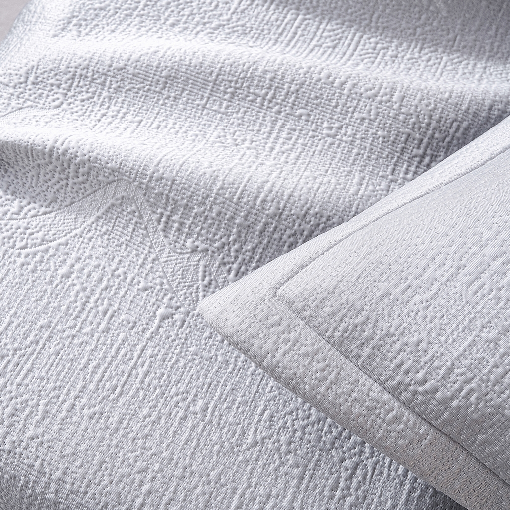 91家纺网 家纺一手货源 找家纺 青雅席业 2026新款A类凉感豆豆席凉席席子-床裙款 床裙款-岚光山色-灰