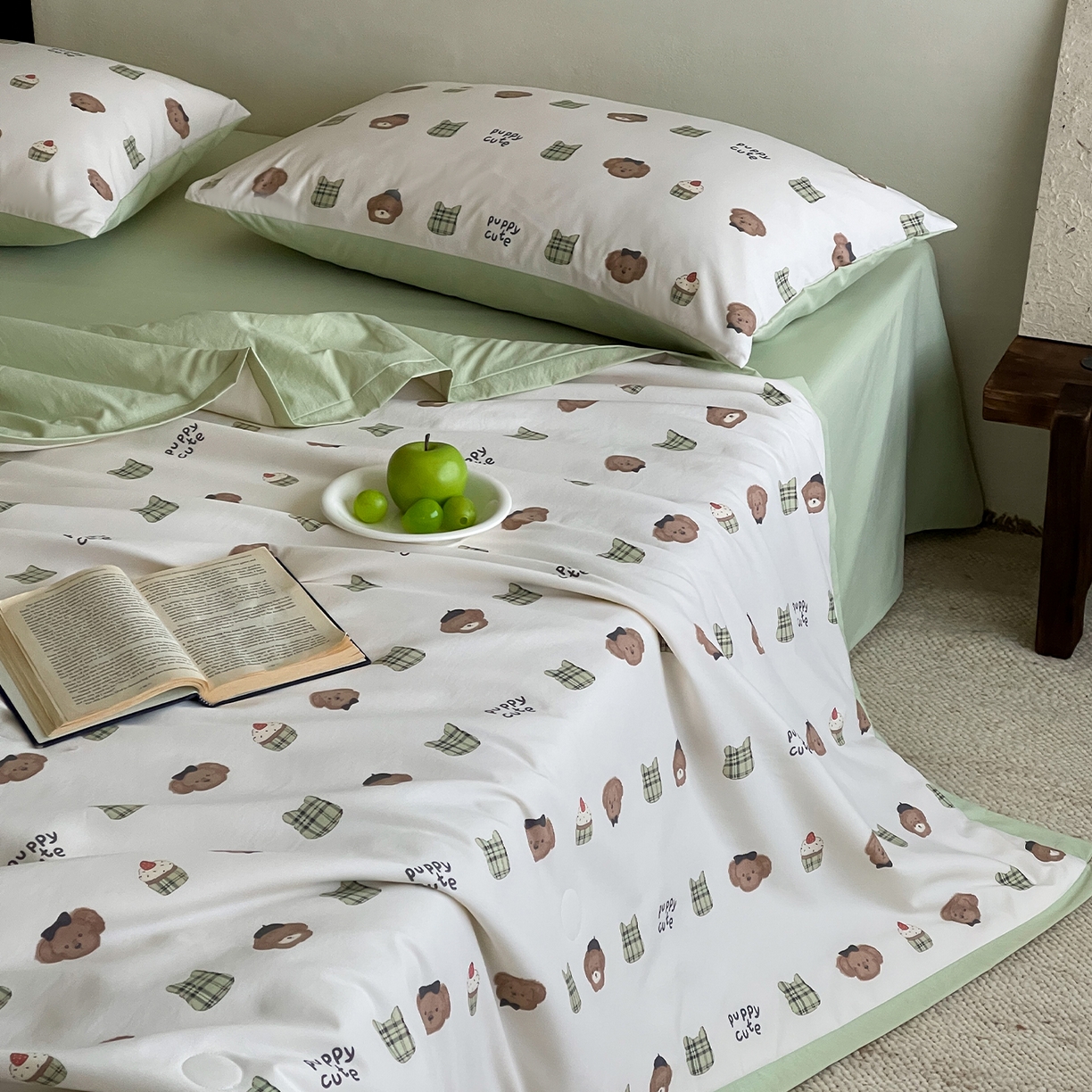 91家纺网 家纺一手货源 找家纺 一加一 2026新款冰蚕凉感印花断角夏被夏凉被空调被四件套 甜品熊