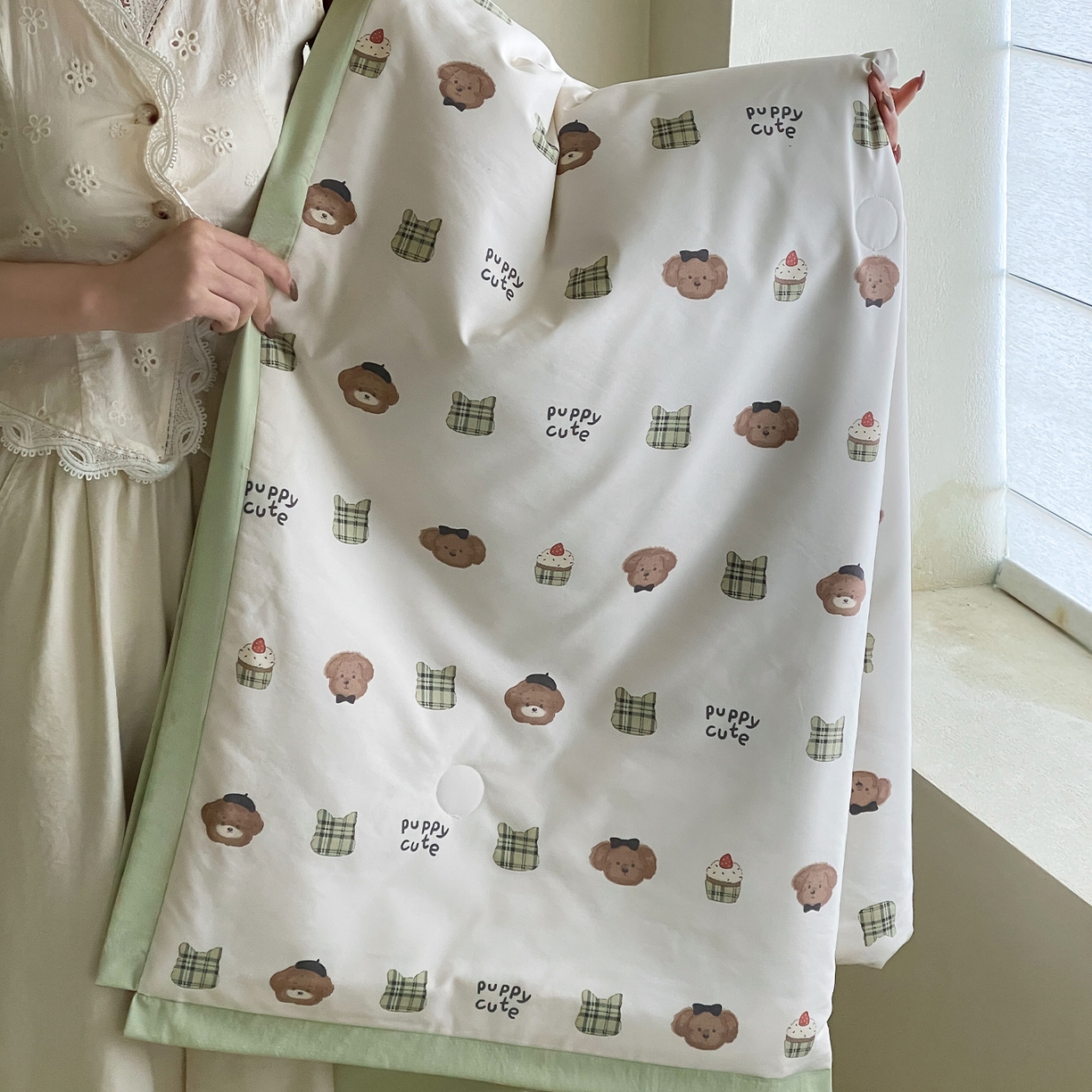 91家纺网 家纺一手货源 找家纺 一加一 2026新款冰蚕凉感印花断角夏被夏凉被空调被四件套 甜品熊