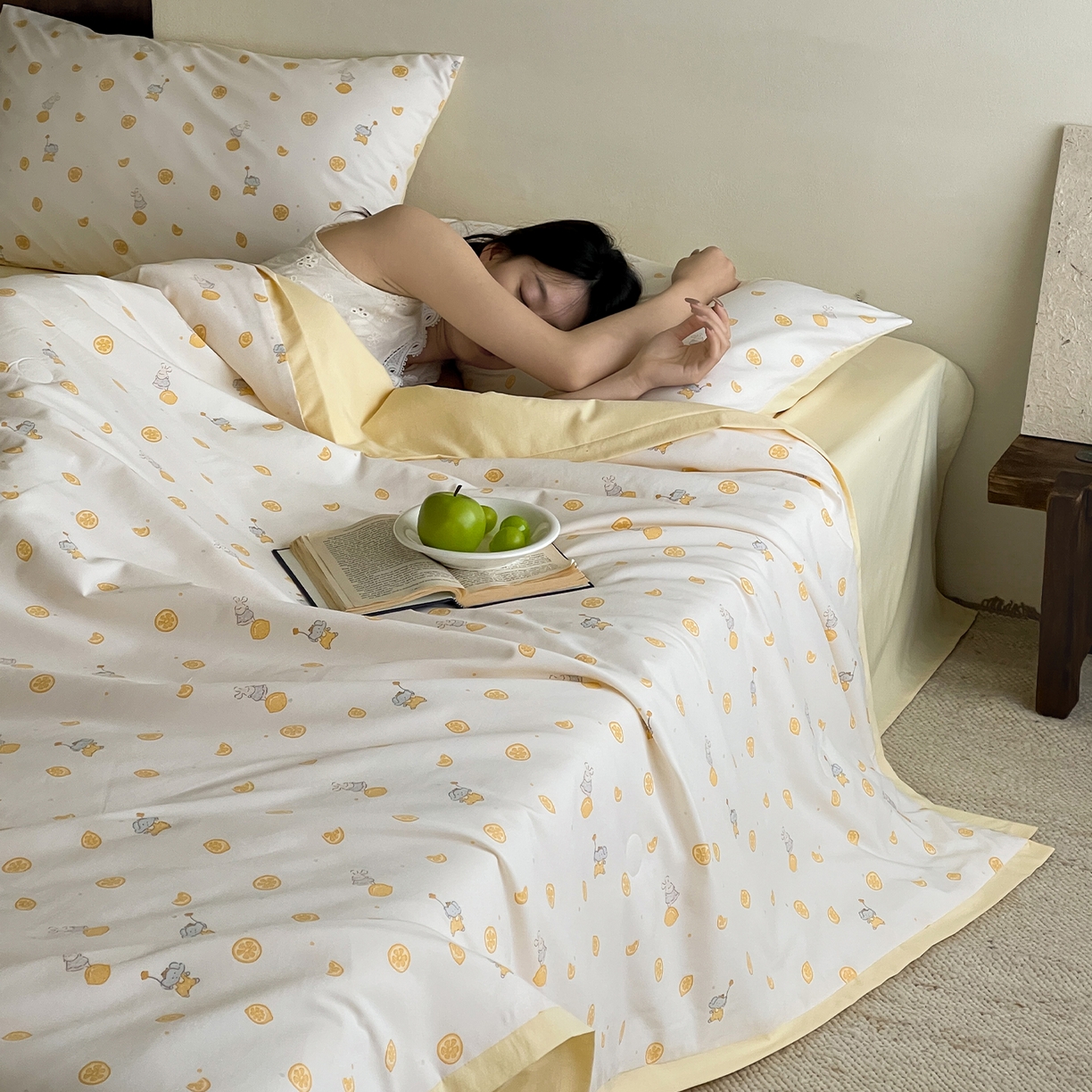 91家纺网 家纺一手货源 找家纺 一加一 2026新款冰蚕凉感印花断角夏被夏凉被空调被四件套 小柠檬