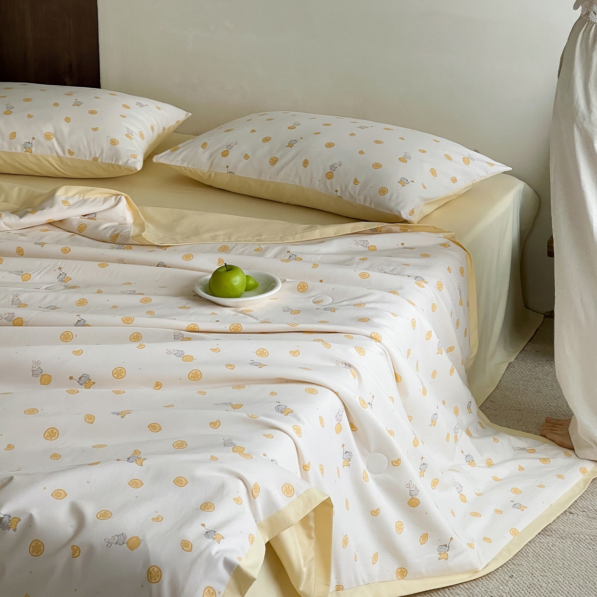 91家纺网 家纺一手货源 找家纺 一加一 2026新款冰蚕凉感印花断角夏被夏凉被空调被四件套 小柠檬