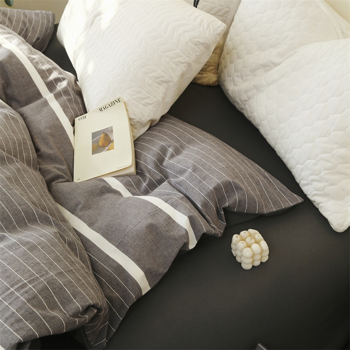 91家纺网 家纺一手货源 找家纺 春皖家纺 2026新款色织AB版水洗棉三件套四件套单品系列（单被套风格一） 素雅-灰条