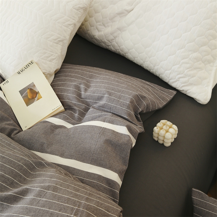91家纺网 家纺一手货源 找家纺 春皖家纺 2026新款色织AB版水洗棉三件套四件套单品系列（单被套风格一） 素雅-灰条