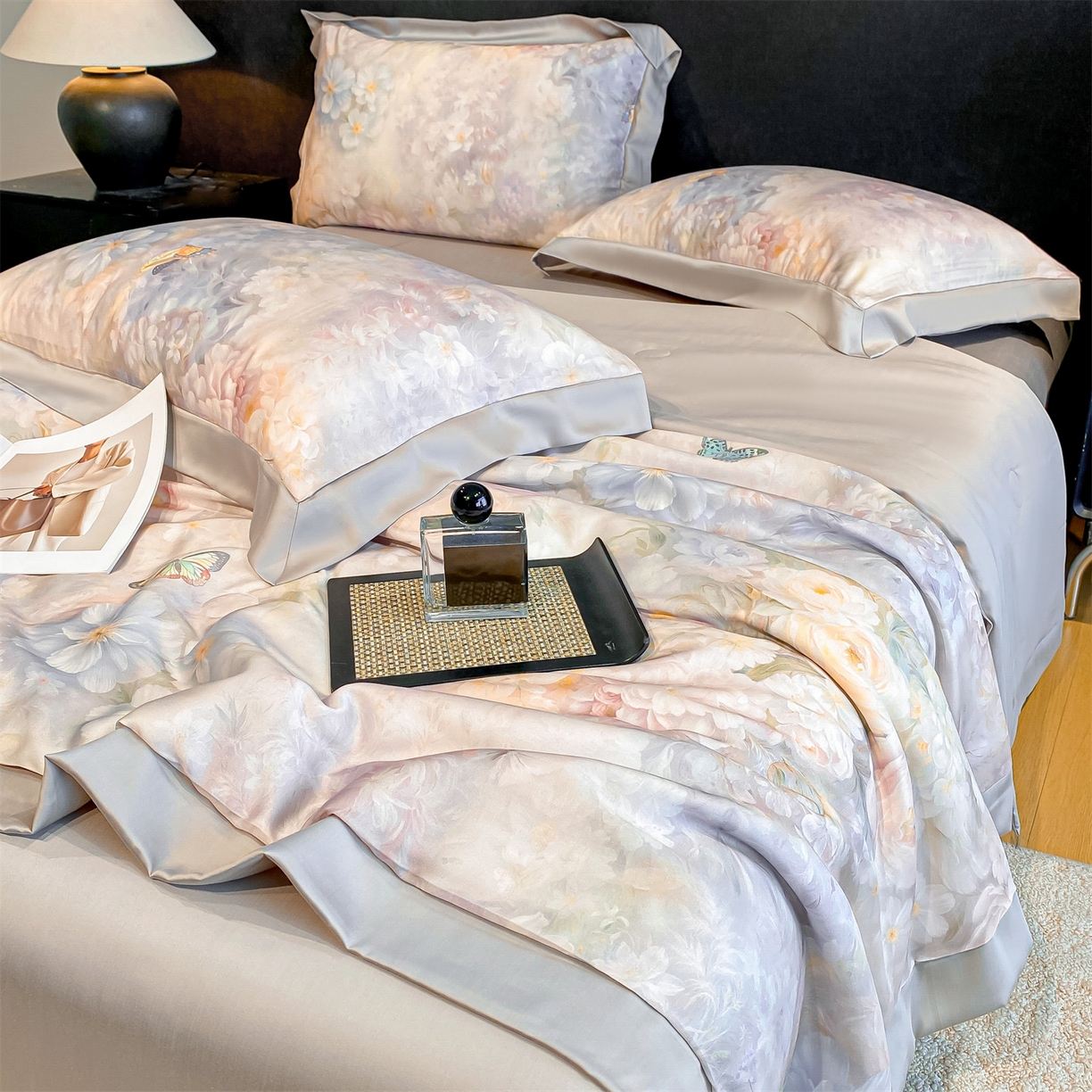 91家纺网 家纺一手货源 找家纺 笙意家纺 2026A类水洗冰丝数码印花宽边夏被四件套馥韵