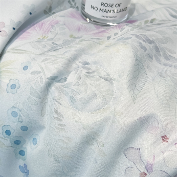 91家纺网 家纺一手货源 找家纺 笙意家纺 2026A类水洗冰丝数码印花宽边夏被四件套花海缠绵