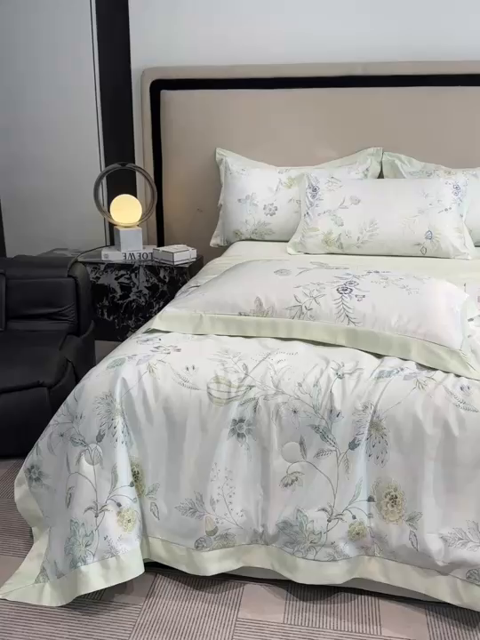 91家纺网 家纺一手货源 找家纺 笙意家纺 2026A类水洗冰丝数码印花宽边夏被四件套奈雪之春