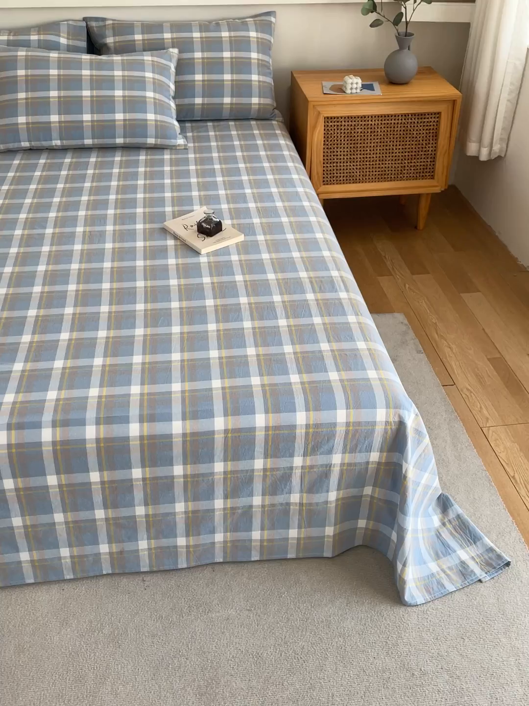 91家纺网 家纺一手货源 找家纺 春皖家纺 2026新款色织AB版水洗棉三件套四件套单品系列（单床单-A版风格一） 素雅-蓝格