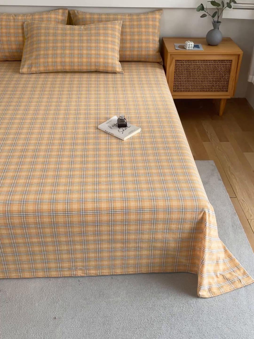 91家纺网 家纺一手货源 找家纺 春皖家纺 2026新款色织AB版水洗棉三件套四件套单品系列（单床单-A版风格一） 素雅-黄条