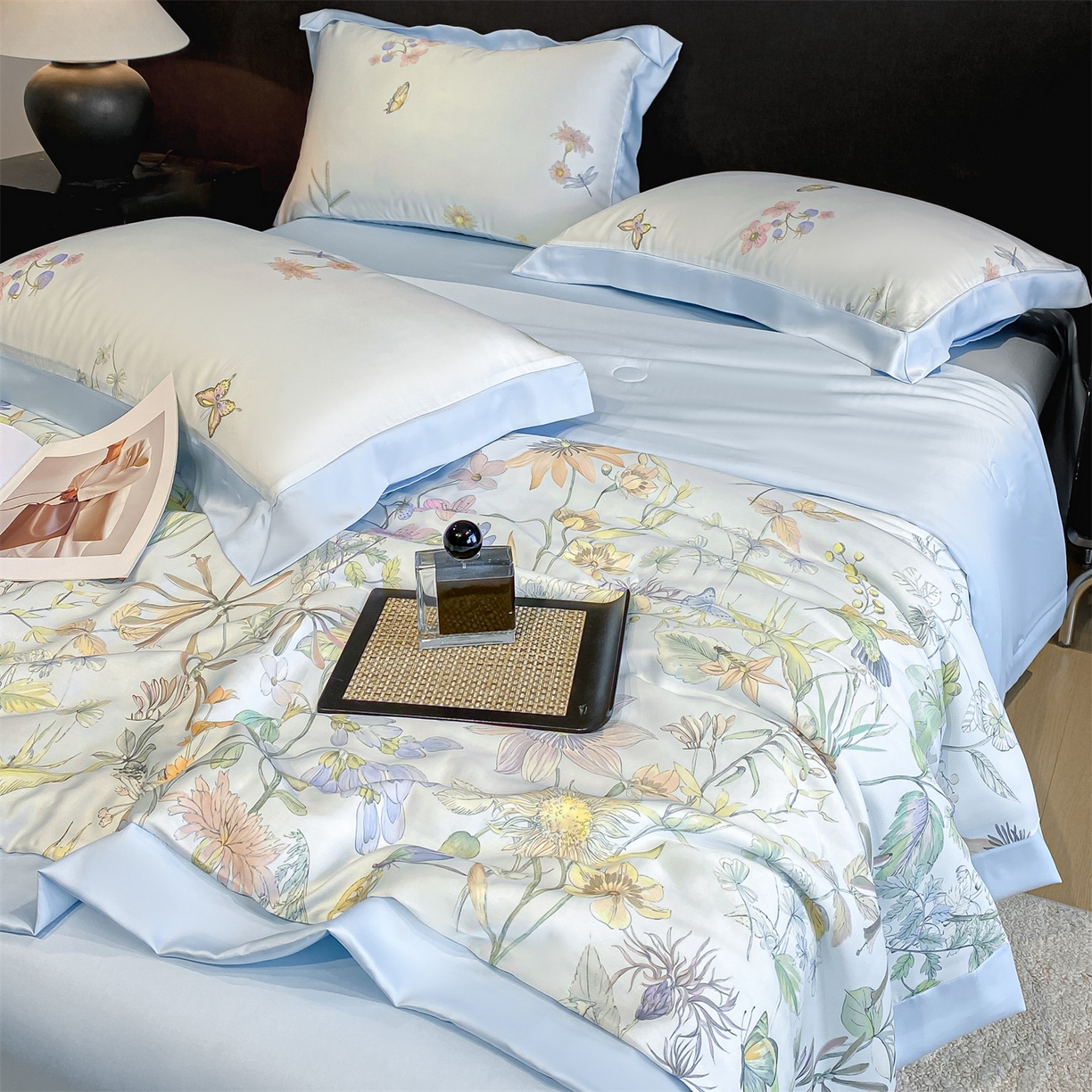 91家纺网 家纺一手货源 找家纺 笙意家纺 2026A类水洗冰丝数码印花宽边夏被四件套忆梦