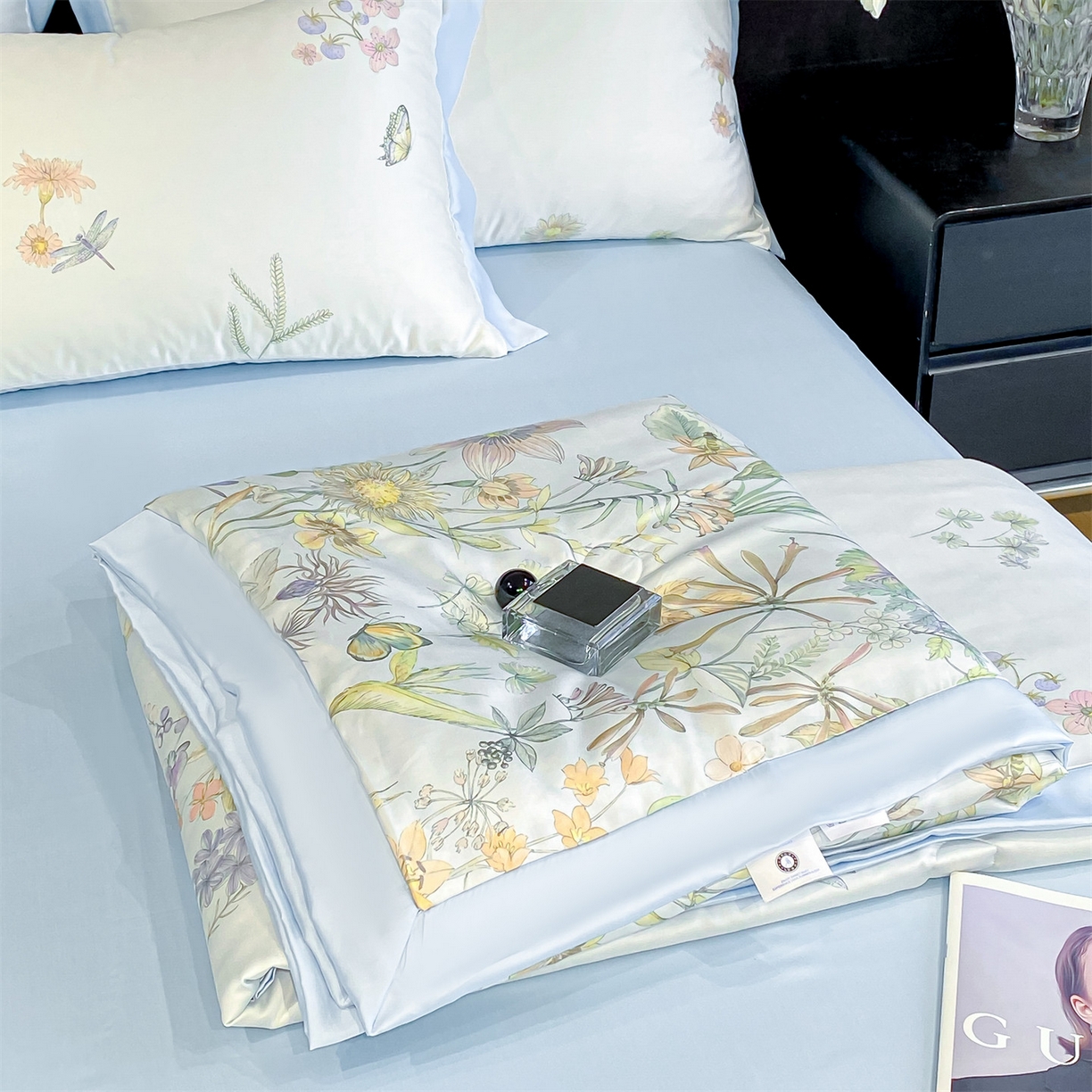 91家纺网 家纺一手货源 找家纺 笙意家纺 2026A类水洗冰丝数码印花宽边夏被四件套忆梦