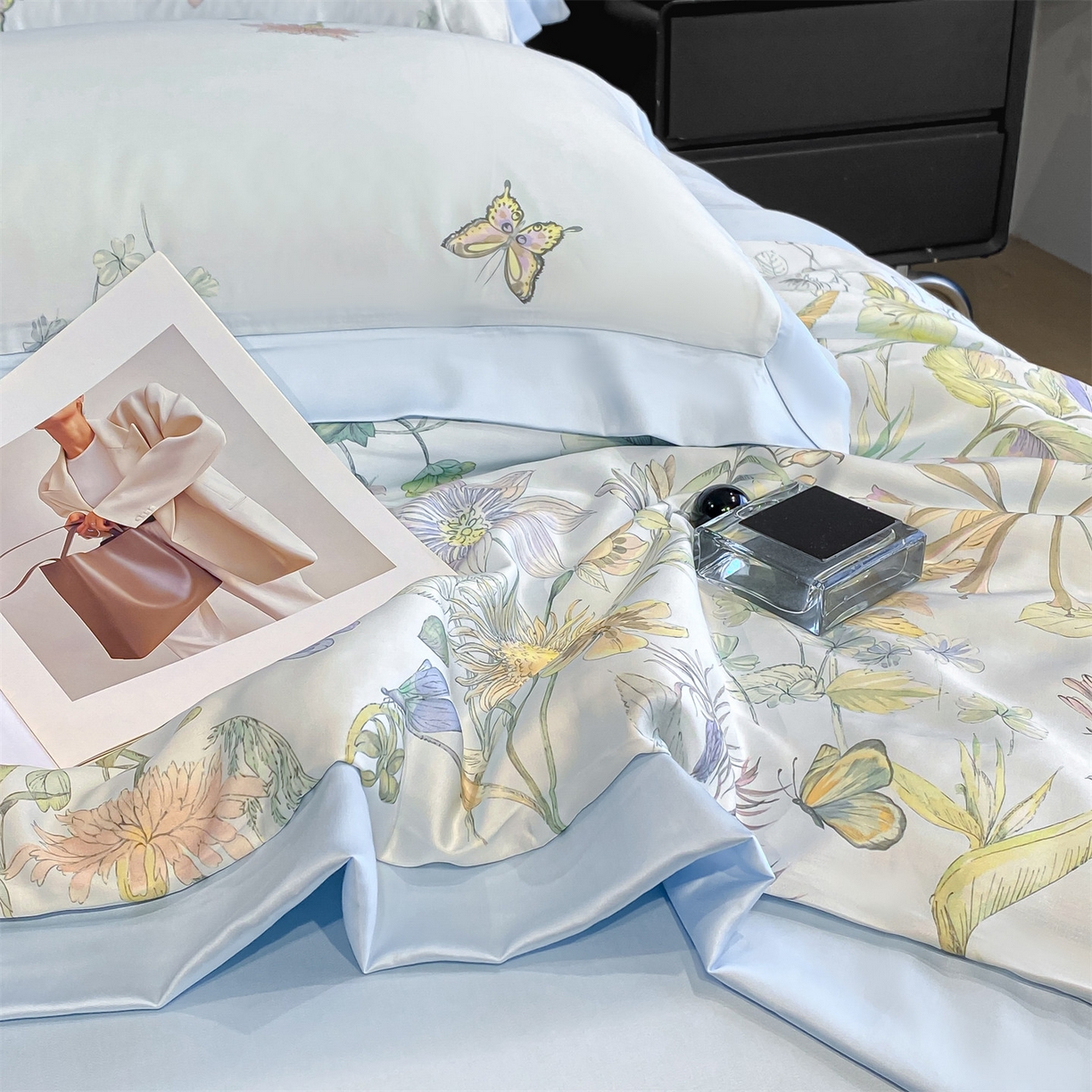 91家纺网 家纺一手货源 找家纺 笙意家纺 2026A类水洗冰丝数码印花宽边夏被四件套忆梦