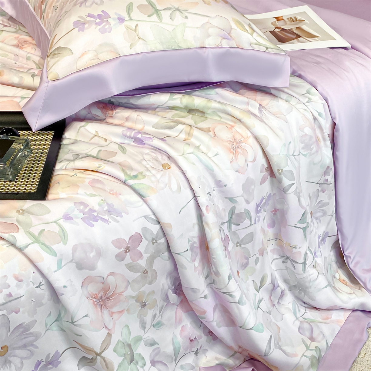 91家纺网 家纺一手货源 找家纺 笙意家纺 2026A类水洗冰丝数码印花宽边夏被四件套紫风