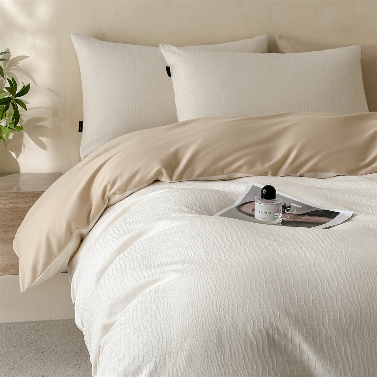 91家纺网 家纺一手货源 找家纺 恒爱家纺 2026春夏新款全棉纯棉提花四件套 鳄鱼纹-白