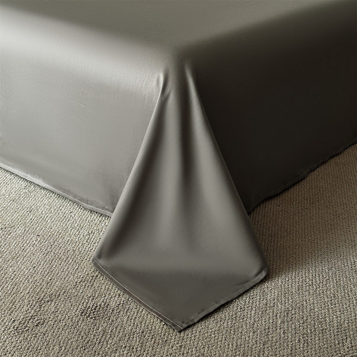 91家纺网 家纺一手货源 找家纺 恒爱家纺 2026春夏新款全棉纯棉提花四件套 鳄鱼纹-灰