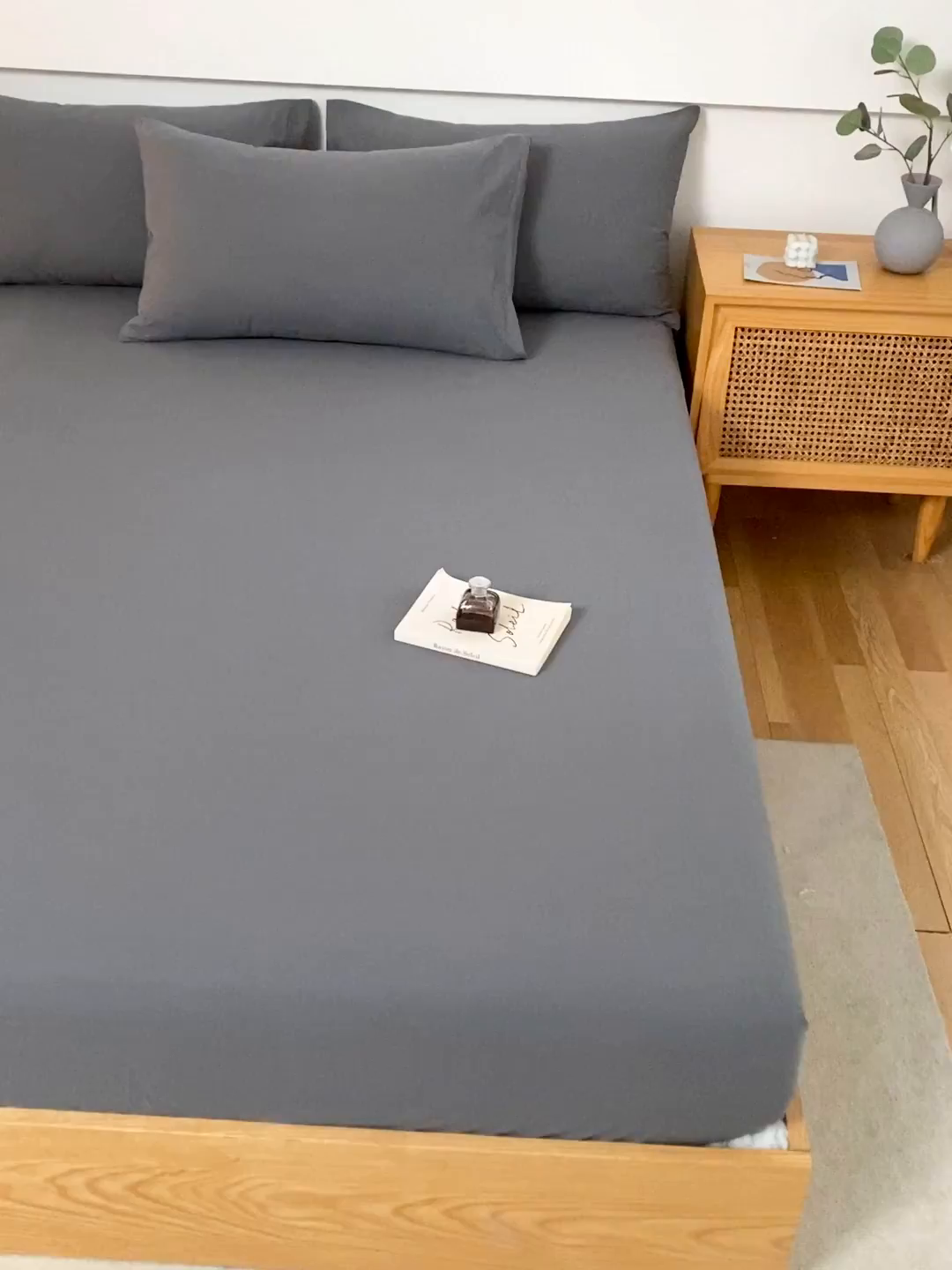 91家纺网 家纺一手货源 找家纺 春皖家纺 2026新款色织AB版水洗棉三件套四件套单品系列（单床笠-B版风格一） 素雅墨灰