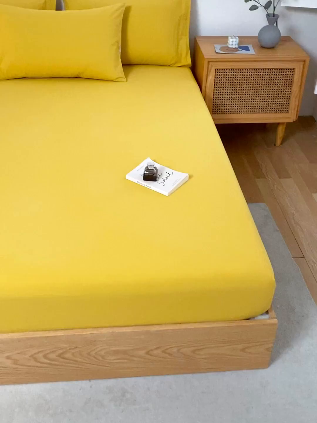 91家纺网 家纺一手货源 找家纺 春皖家纺 2026新款色织AB版水洗棉三件套四件套单品系列（单床笠-B版风格一） 素雅深黄