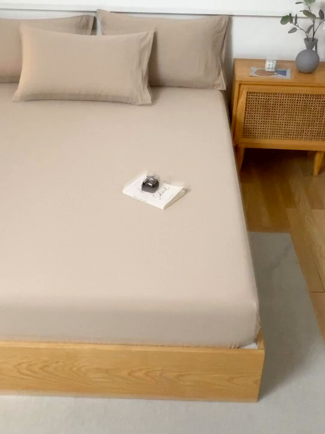 91家纺网 家纺一手货源 找家纺 春皖家纺 2026新款色织AB版水洗棉三件套四件套单品系列（单床笠-B版风格一） 素雅卡其