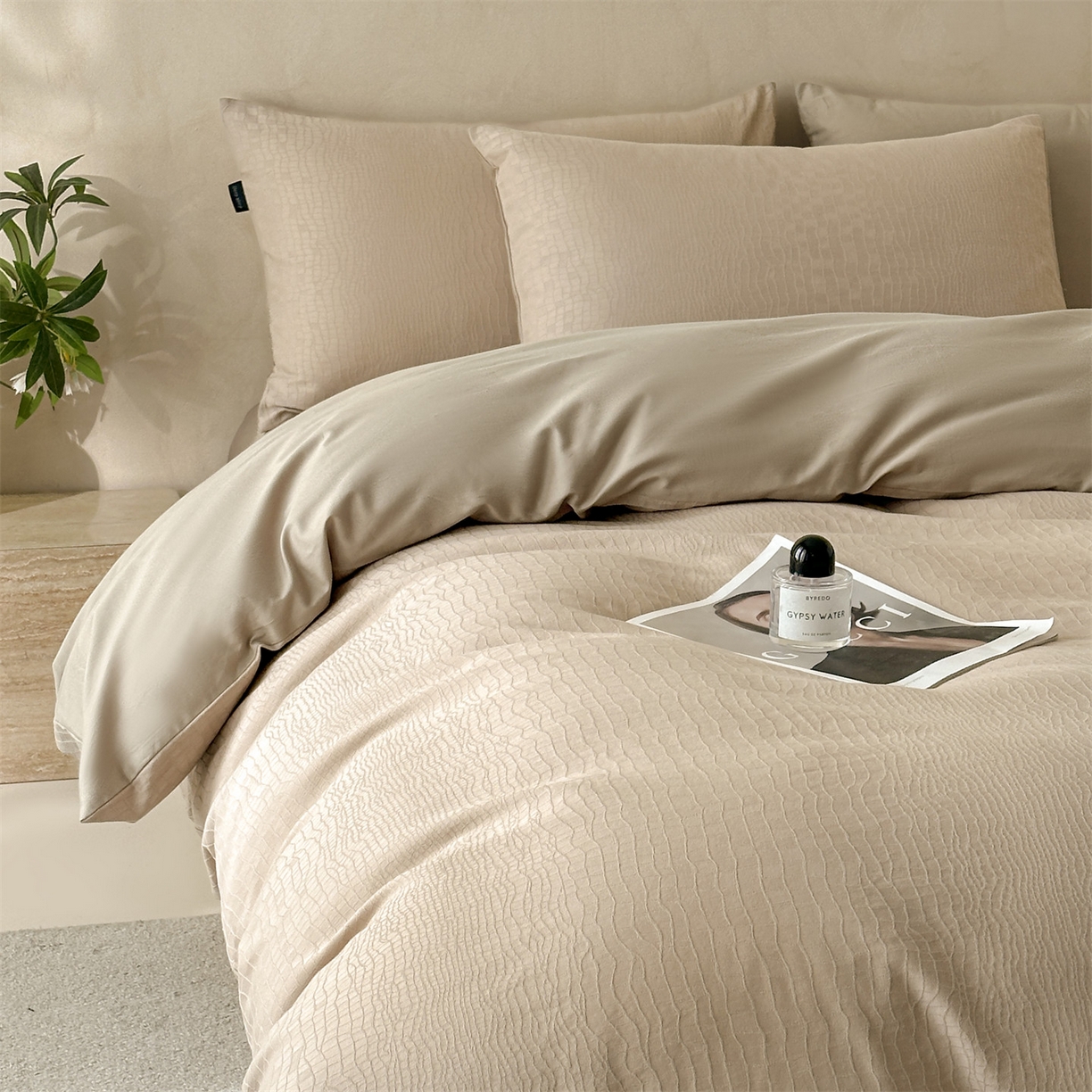 91家纺网 家纺一手货源 找家纺 恒爱家纺 2026春夏新款全棉纯棉提花四件套 鳄鱼纹-卡其