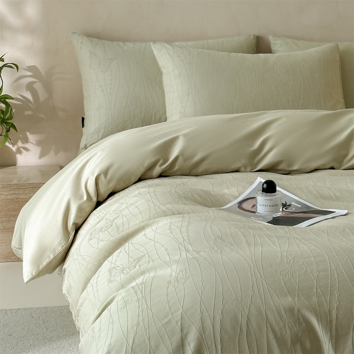 91家纺网 家纺一手货源 找家纺 恒爱家纺 2026春夏新款全棉纯棉提花四件套 千丝蝴蝶-绿