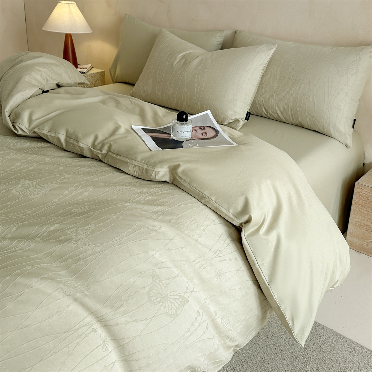 91家纺网 家纺一手货源 找家纺 恒爱家纺 2026春夏新款全棉纯棉提花四件套 千丝蝴蝶-绿