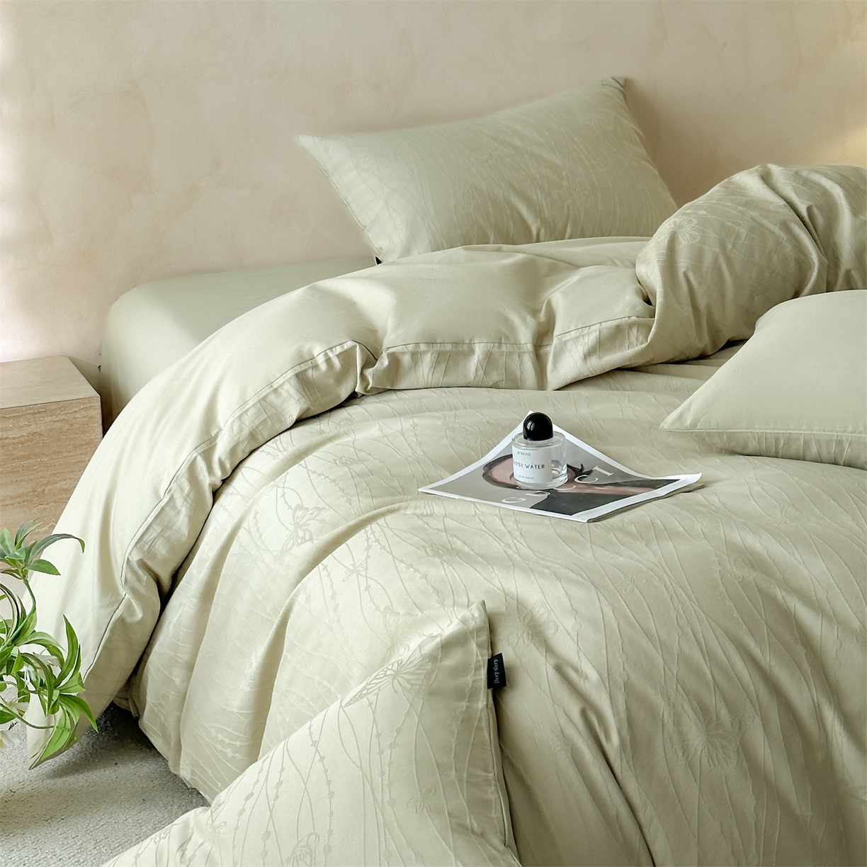 91家纺网 家纺一手货源 找家纺 恒爱家纺 2026春夏新款全棉纯棉提花四件套 千丝蝴蝶-绿