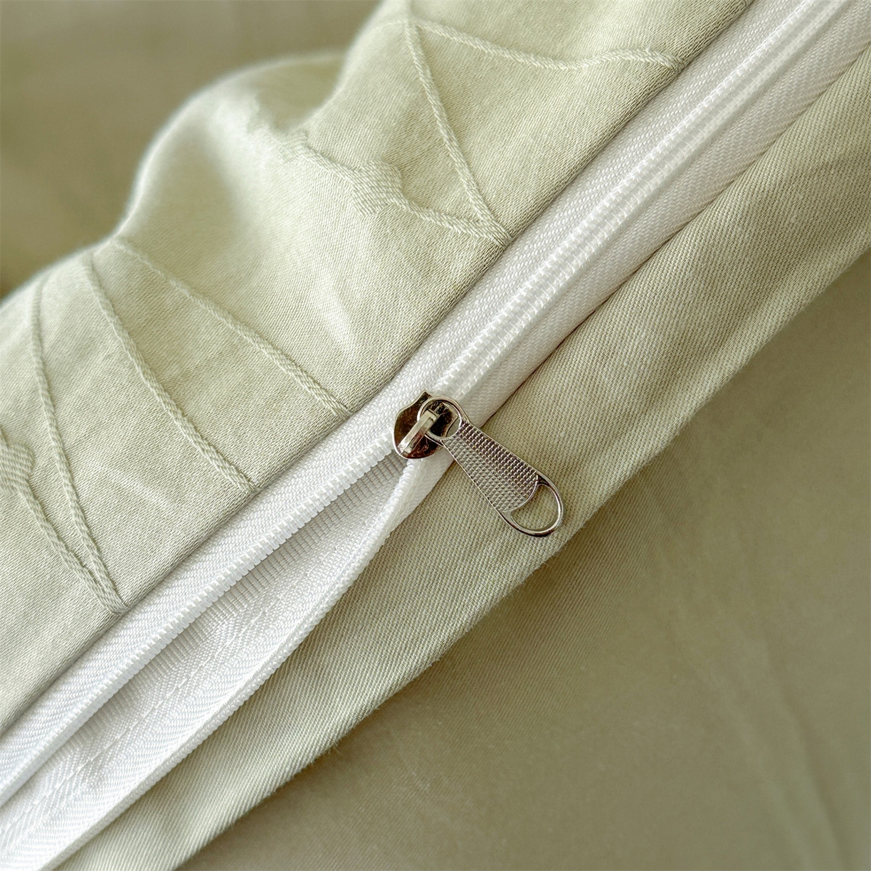 91家纺网 家纺一手货源 找家纺 恒爱家纺 2026春夏新款全棉纯棉提花四件套 千丝蝴蝶-绿