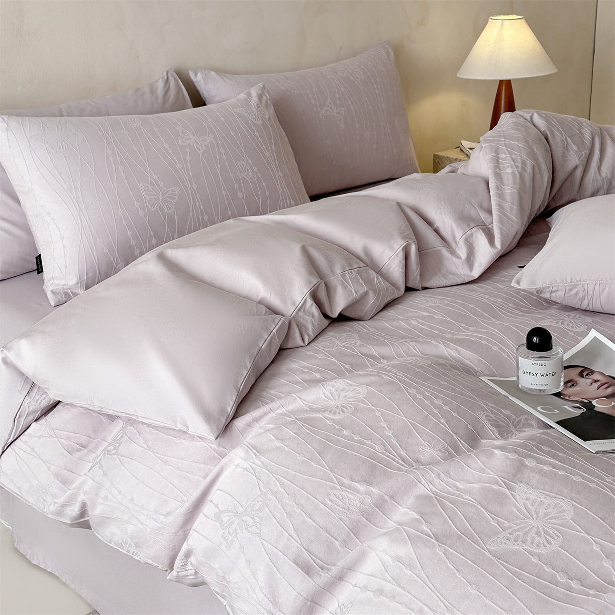 91家纺网 家纺一手货源 找家纺 恒爱家纺 2026春夏新款全棉纯棉提花四件套 千丝蝴蝶-紫