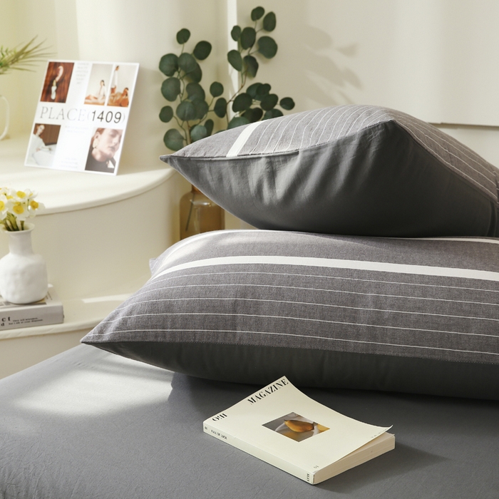 91家纺网 家纺一手货源 找家纺 春皖家纺 2026新款色织AB版水洗棉三件套四件套单品系列（单枕套风格一） 素雅-灰条