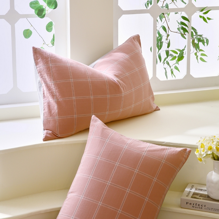 91家纺网 家纺一手货源 找家纺 春皖家纺 2026新款色织AB版水洗棉三件套四件套单品系列（单枕套风格一） 素雅-韵粉