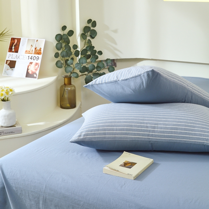 91家纺网 家纺一手货源 找家纺 春皖家纺 2026新款色织AB版水洗棉三件套四件套单品系列（单枕套风格一） 素雅-蓝条