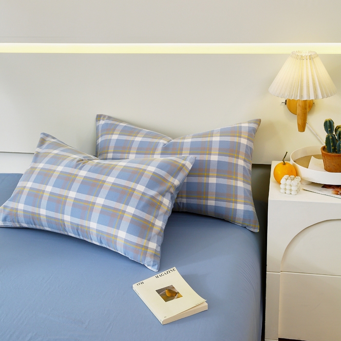 91家纺网 家纺一手货源 找家纺 春皖家纺 2026新款色织AB版水洗棉三件套四件套单品系列（单枕套风格一） 素雅-蓝格