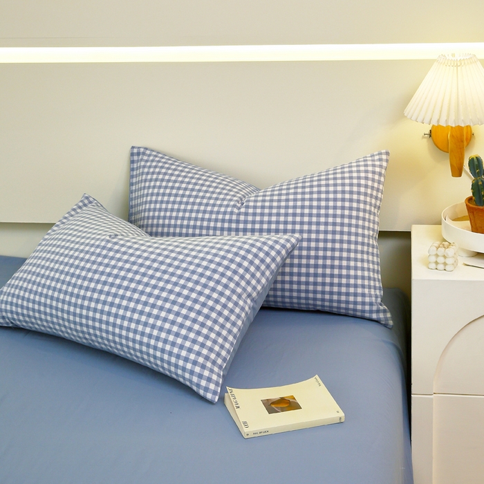 91家纺网 家纺一手货源 找家纺 春皖家纺 2026新款色织AB版水洗棉三件套四件套单品系列（单枕套风格一） 素雅-蓝小格