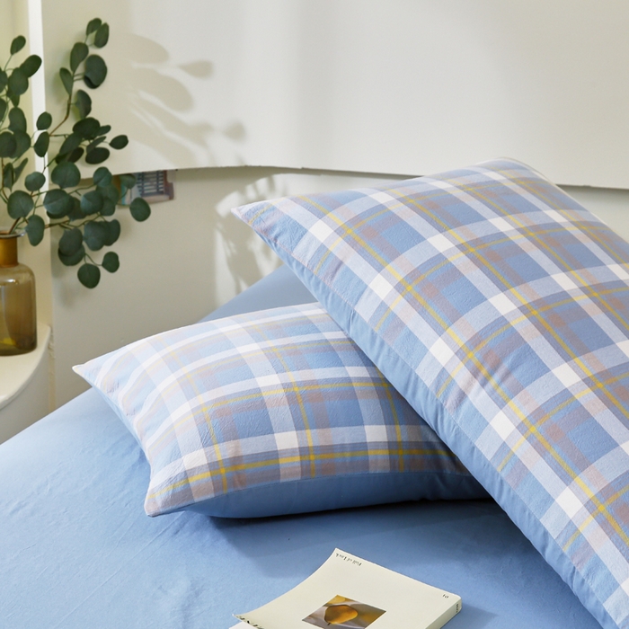 91家纺网 家纺一手货源 找家纺 春皖家纺 2026新款色织AB版水洗棉三件套四件套单品系列（单枕套风格一） 素雅-蓝格